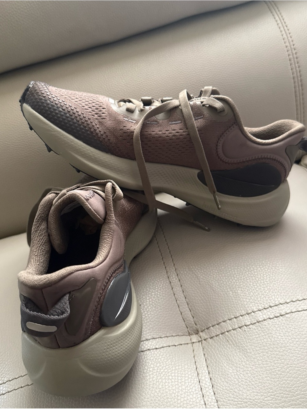 Lululemon Beyondfeel Run Men's Military green Breathable Mesh Running Shoes US 8